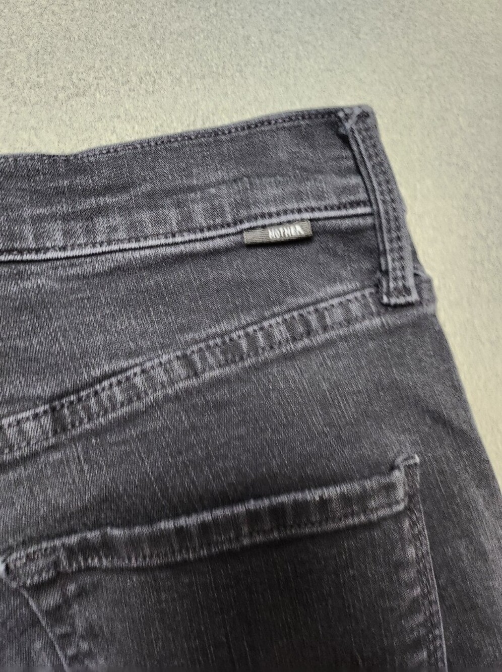 MOTHER High Waisted Rider Ankle Jeans Size 26 Not Guilty Black Gray - Picture 9 of 12